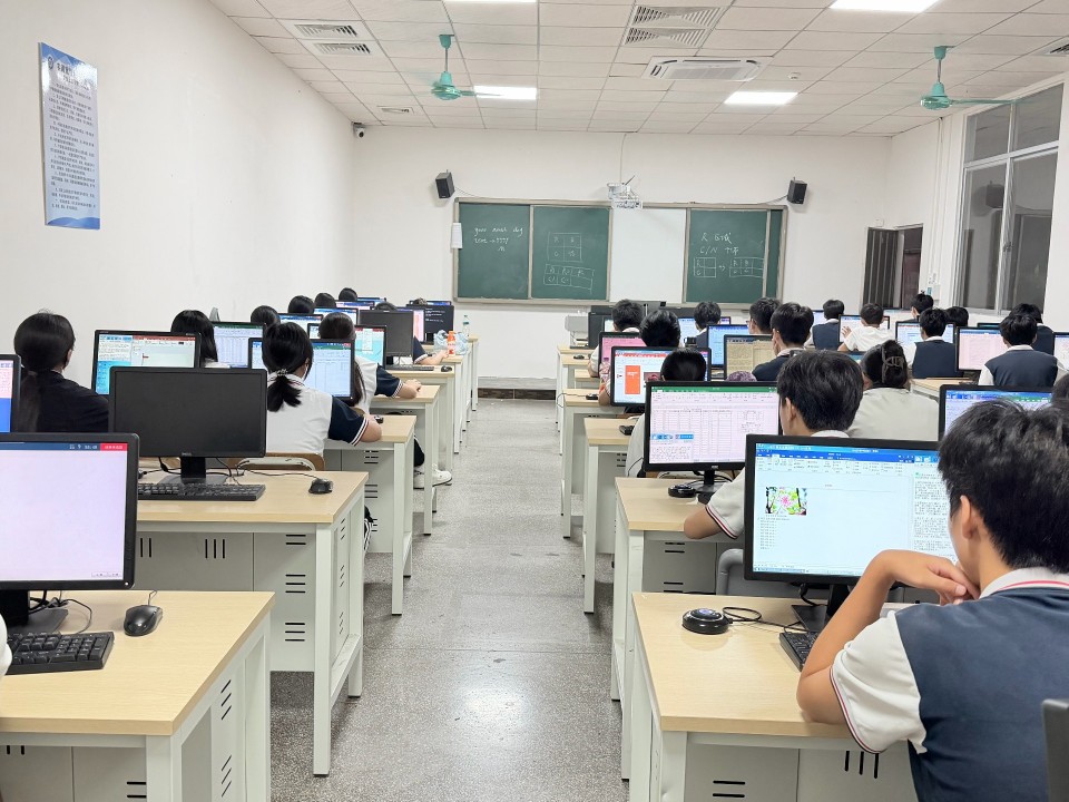 全力以赴，不负韶华｜预祝我校学子计算机一级考试全员通关