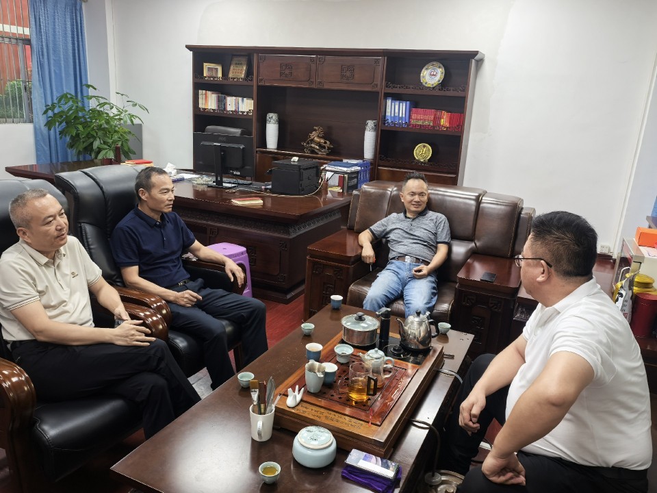 人社赋能拓渠道 校企携手助成才｜清溪人社分局莅临我校调研指导